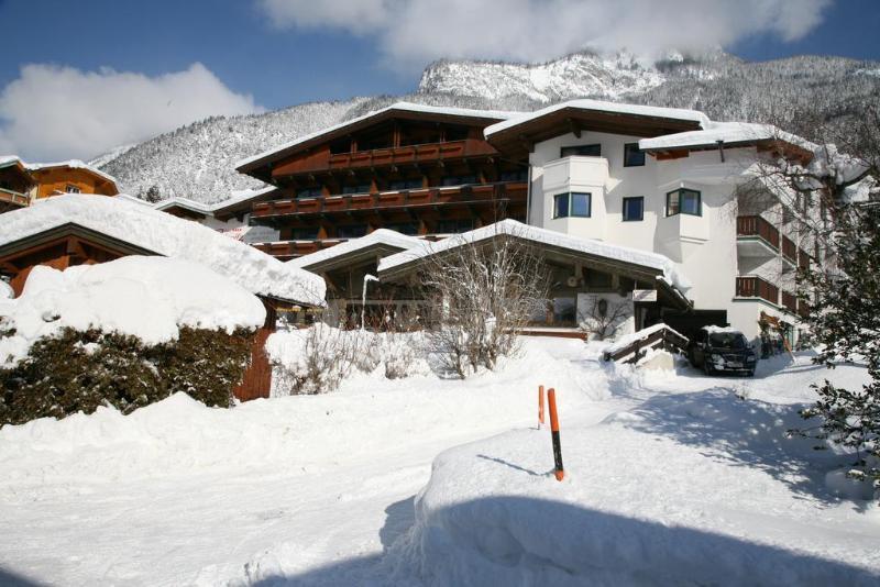 Rotspitz Adults - Only 3* Maurach (Achensee)