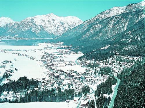 Rotspitz Adults - Only 3* Maurach (Achensee)